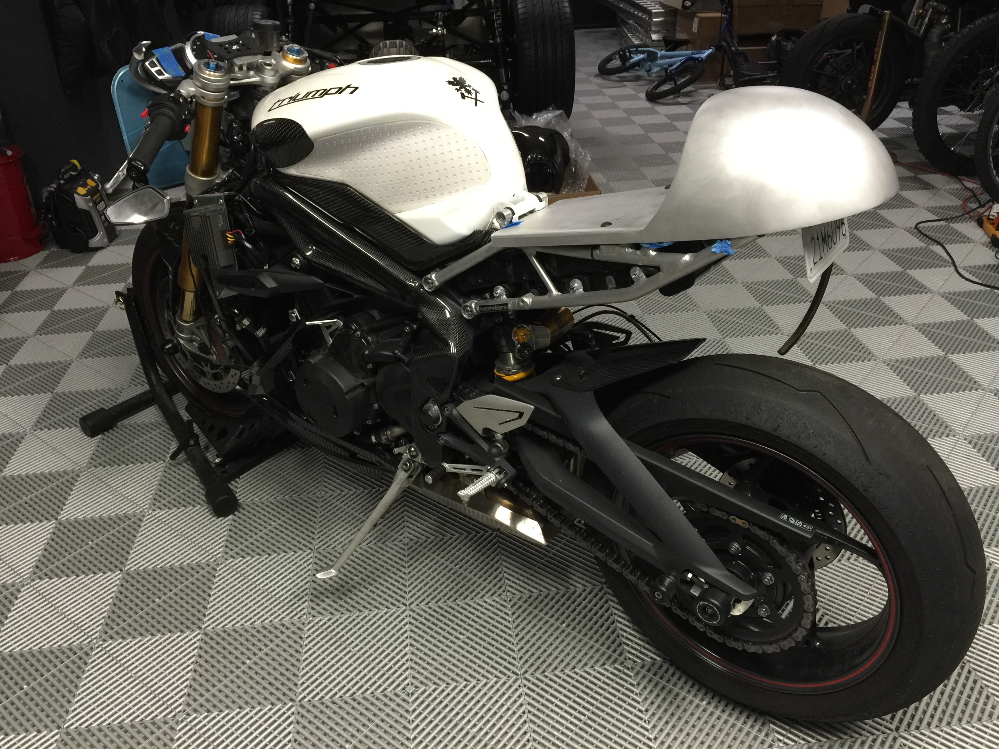 Triumph 675R Cafe Racer photo 71